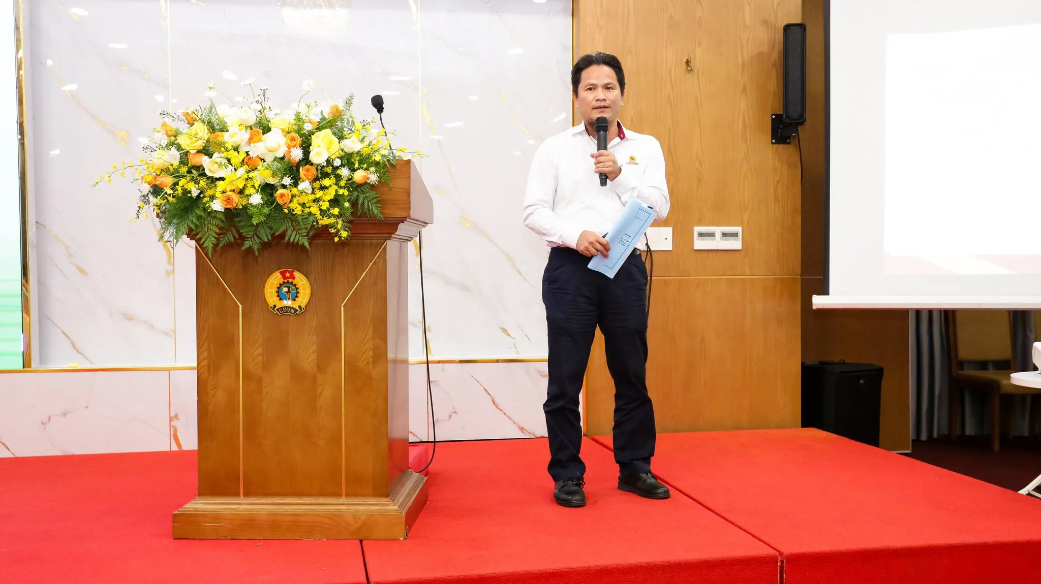 Đồng chí Nguyễn Đình Khoát